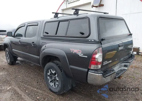 2010 Toyota Tacoma Base V6 z USA, uszkodzony, nr VIN 3TMLU4EN7AM049806